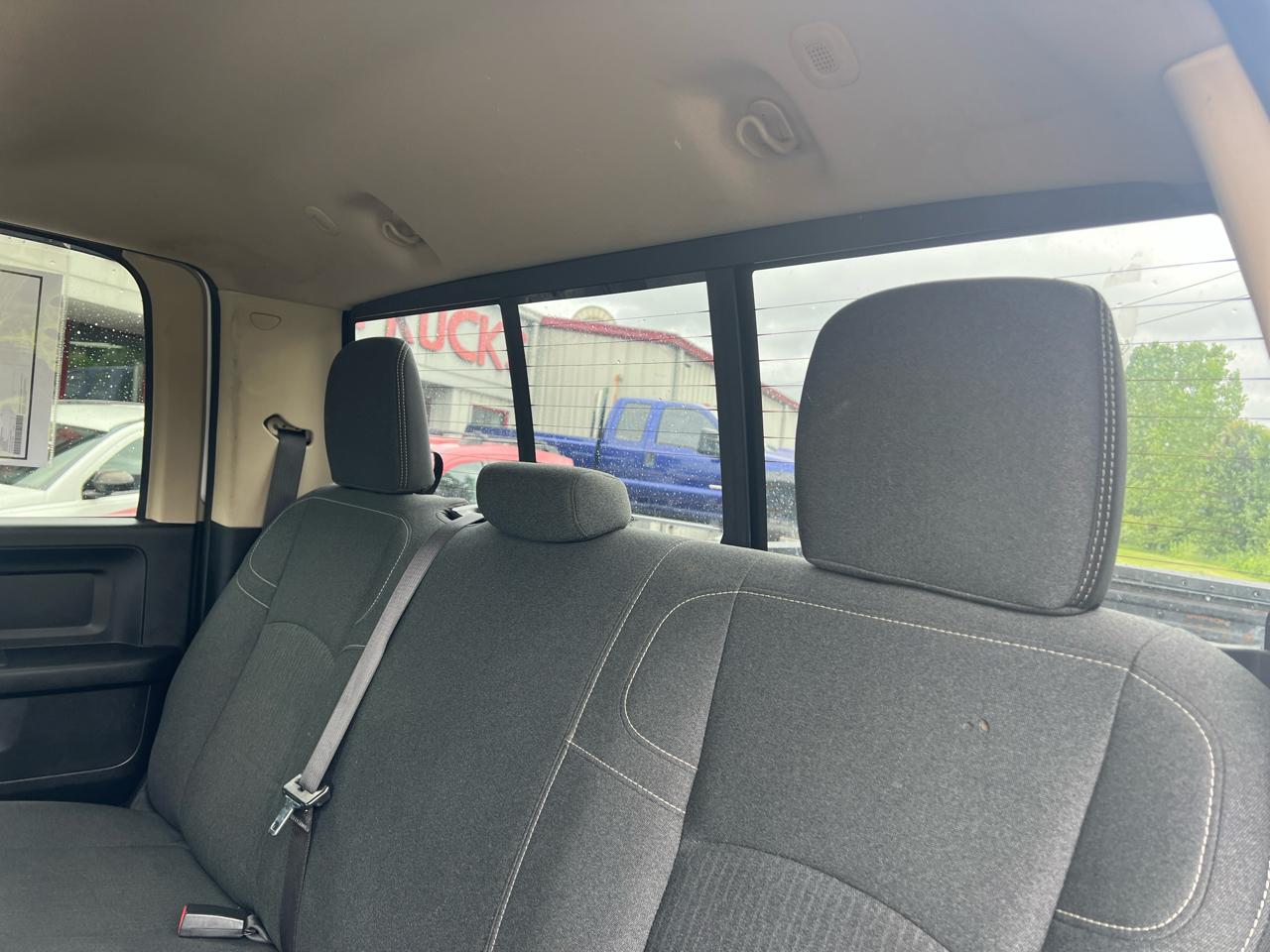 RAM 2500 Tradesman 4x4 Crew Cab 6'4" Box 2019