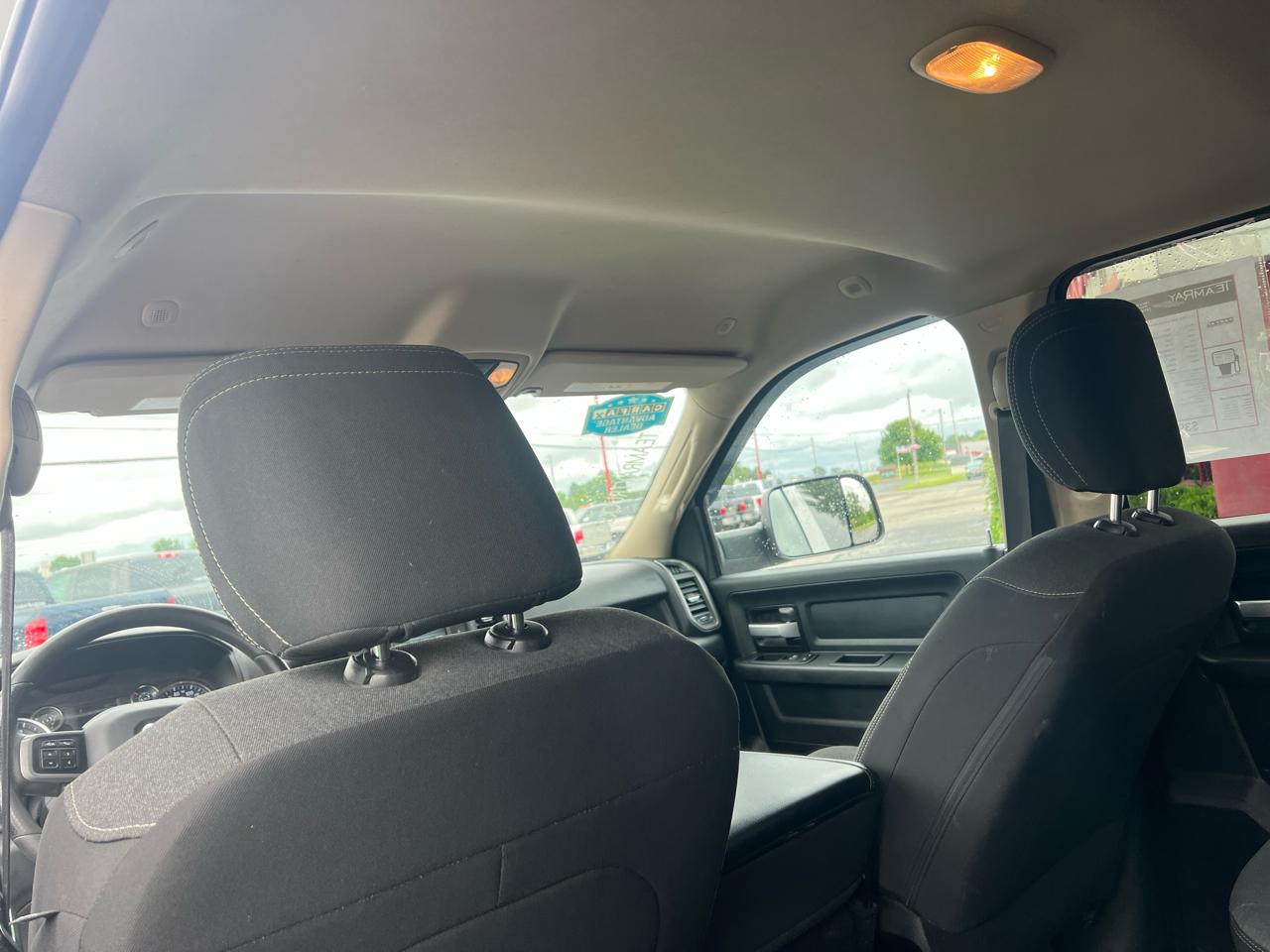 RAM 2500 Tradesman 4x4 Crew Cab 6'4" Box 2019