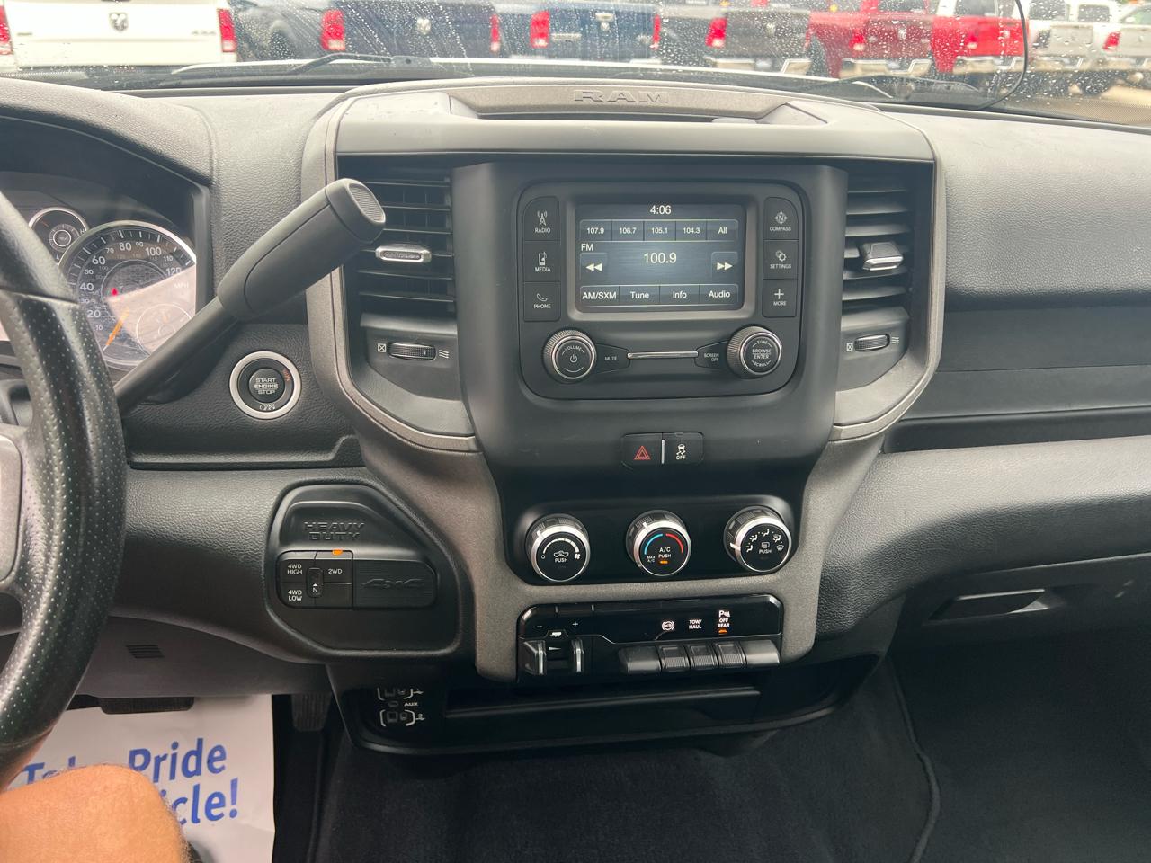 RAM 2500 Tradesman 4x4 Crew Cab 6'4" Box 2019