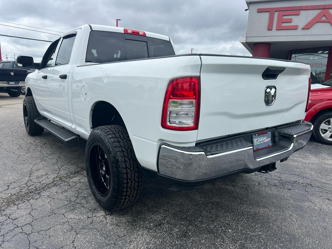 RAM 2500 Tradesman 4x4 Crew Cab 6'4" Box 2019