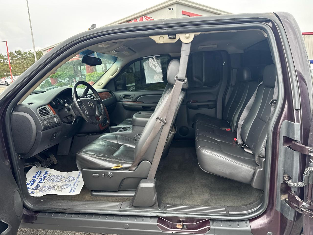 Chevrolet Silverado 2500HD 4WD Ext Cab 143.5" LT w/1LT 2008