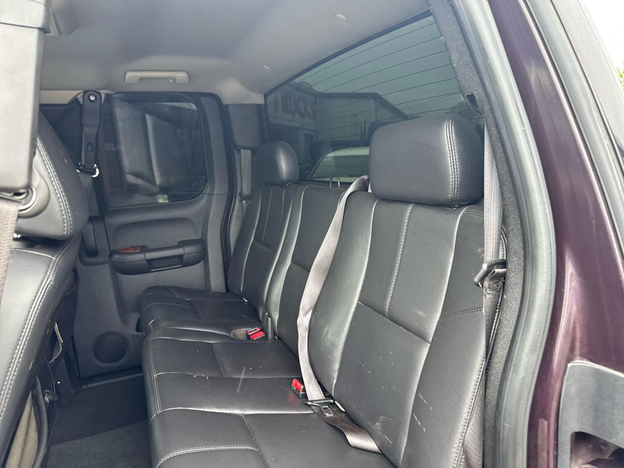 Chevrolet Silverado 2500HD 4WD Ext Cab 143.5" LT w/1LT 2008