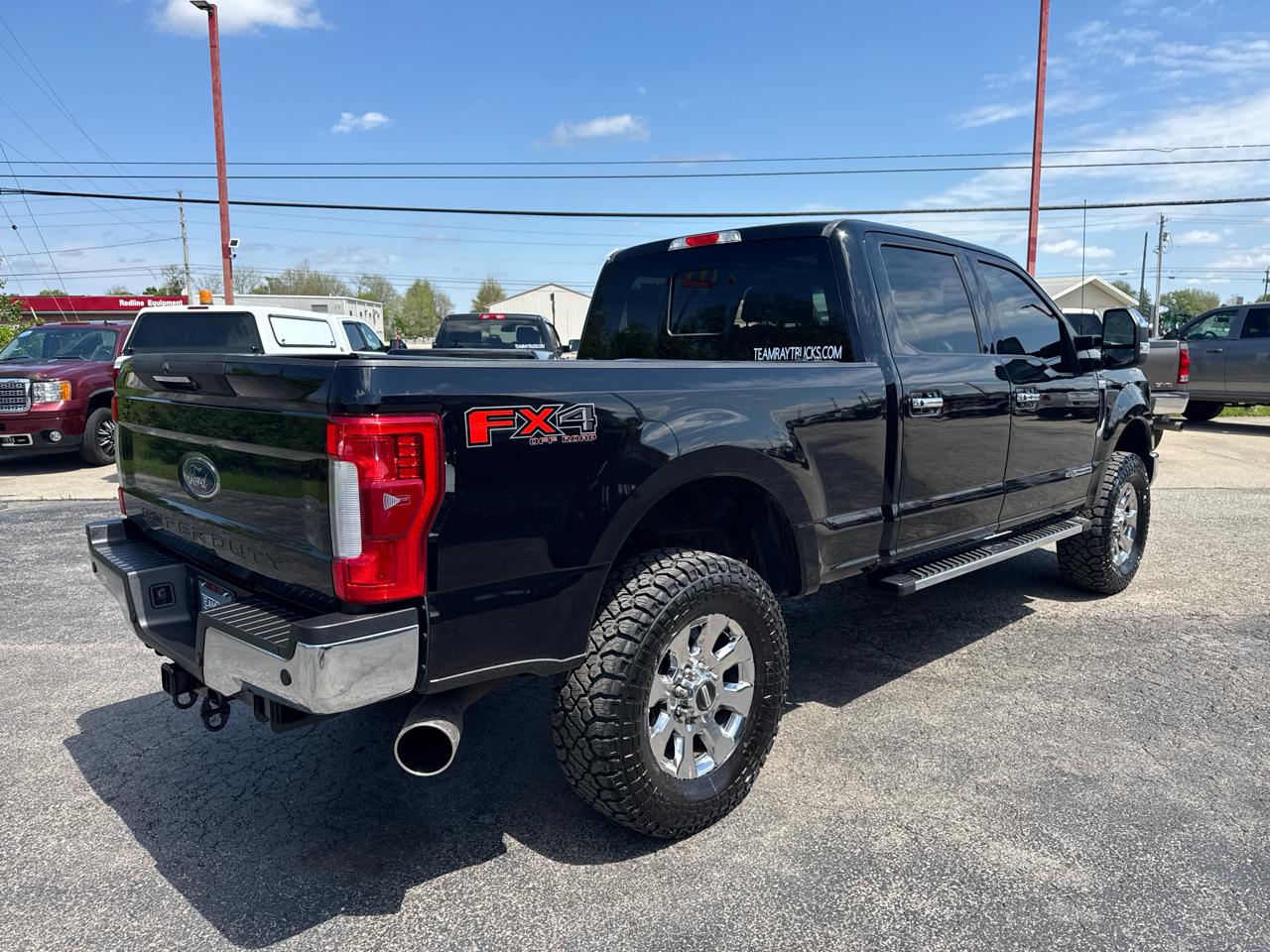 Ford Super Duty F-250 SRW Lariat 4WD Crew Cab 6.75' Box 2017