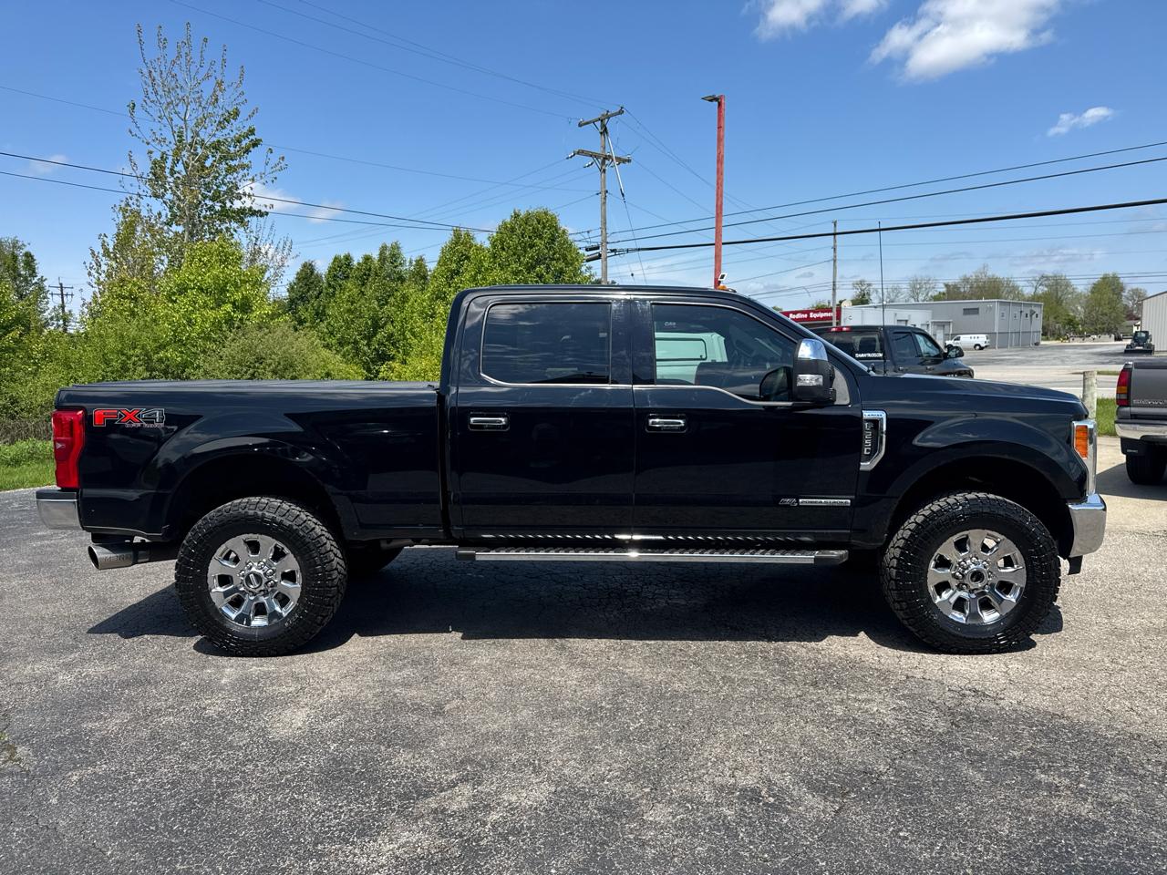Ford Super Duty F-250 SRW Lariat 4WD Crew Cab 6.75' Box 2017