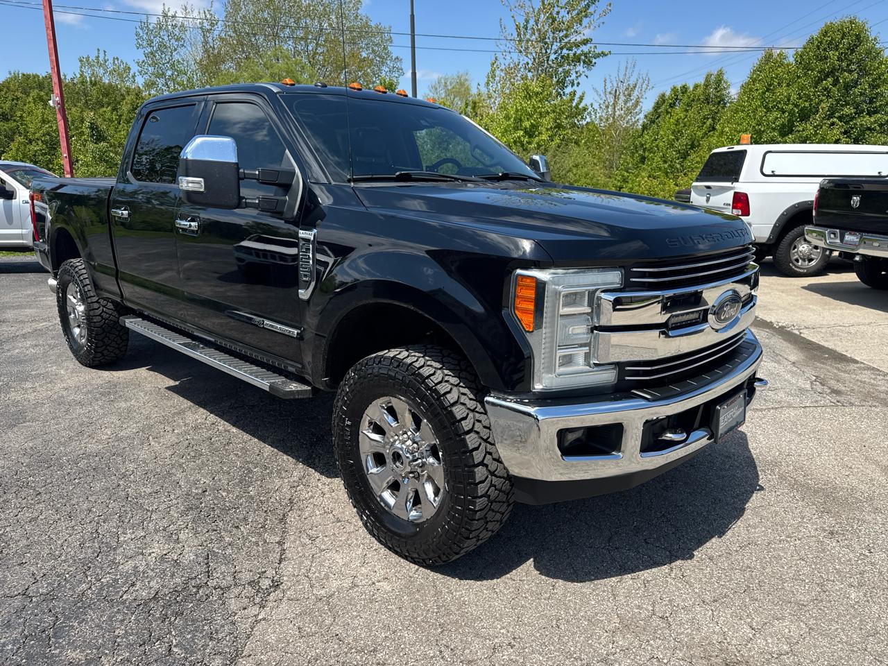 Ford Super Duty F-250 SRW Lariat 4WD Crew Cab 6.75' Box 2017