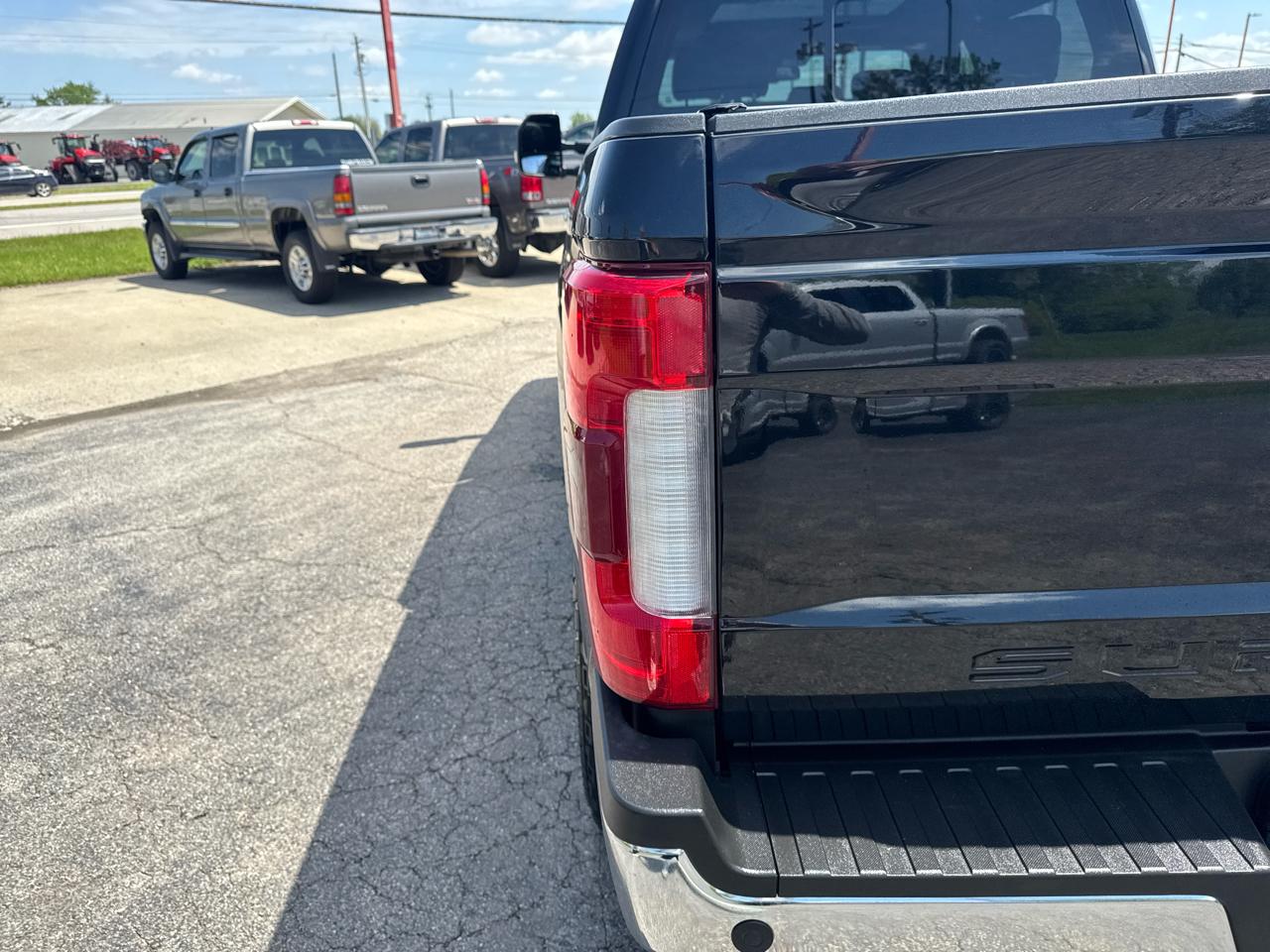 Ford Super Duty F-250 SRW Lariat 4WD Crew Cab 6.75' Box 2017
