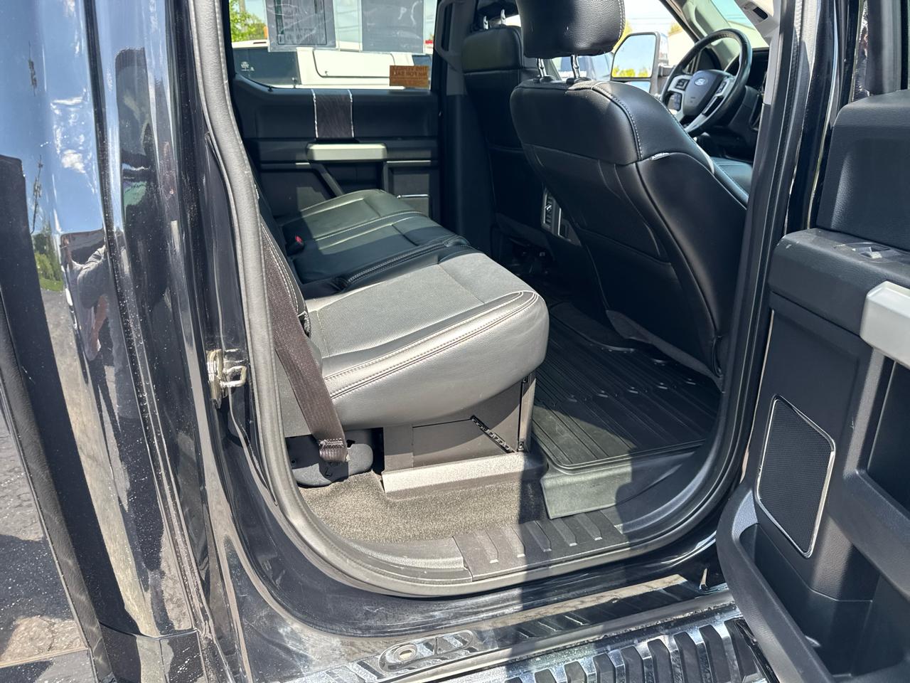 Ford Super Duty F-250 SRW Lariat 4WD Crew Cab 6.75' Box 2017