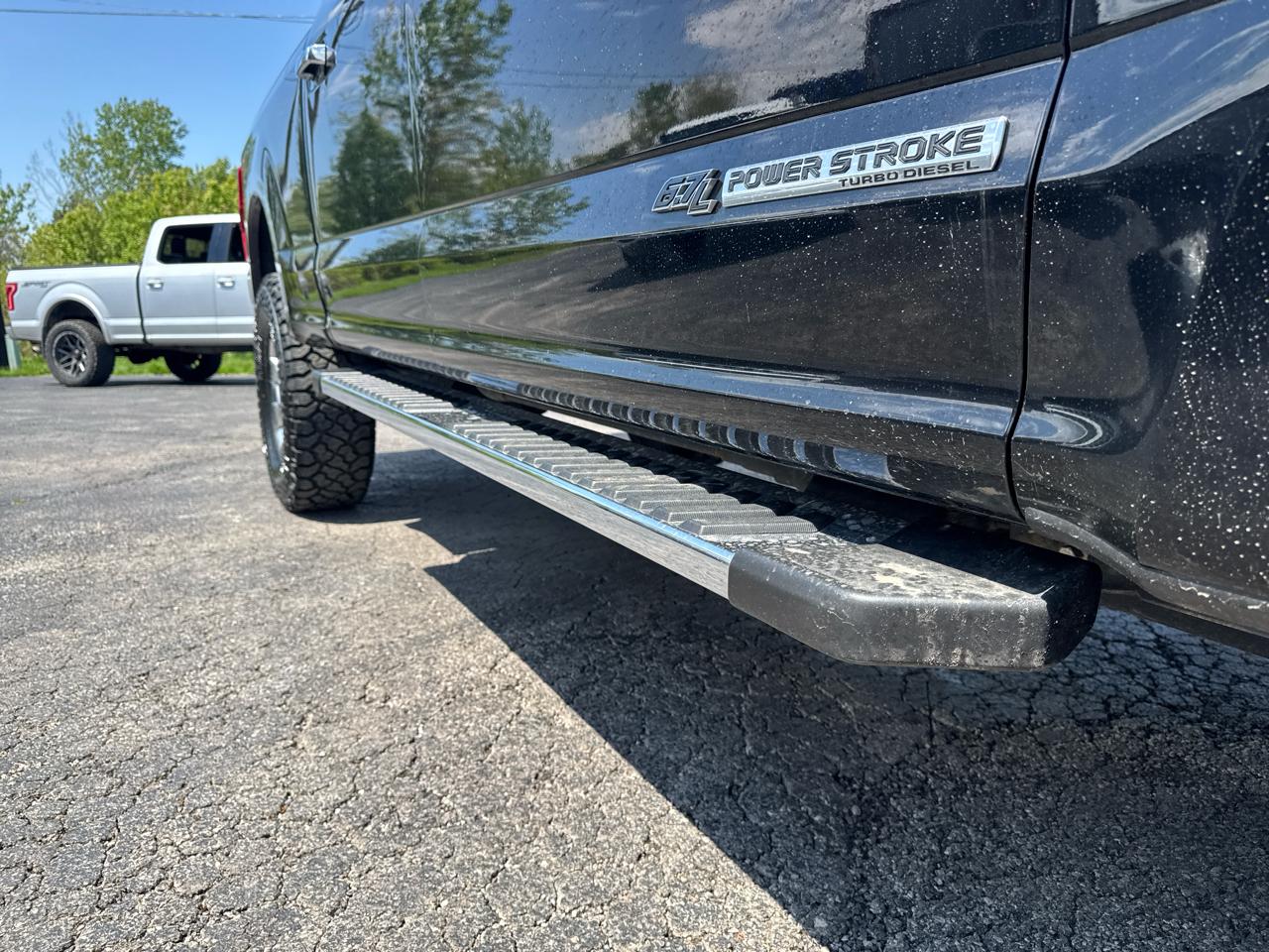 Ford Super Duty F-250 SRW Lariat 4WD Crew Cab 6.75' Box 2017