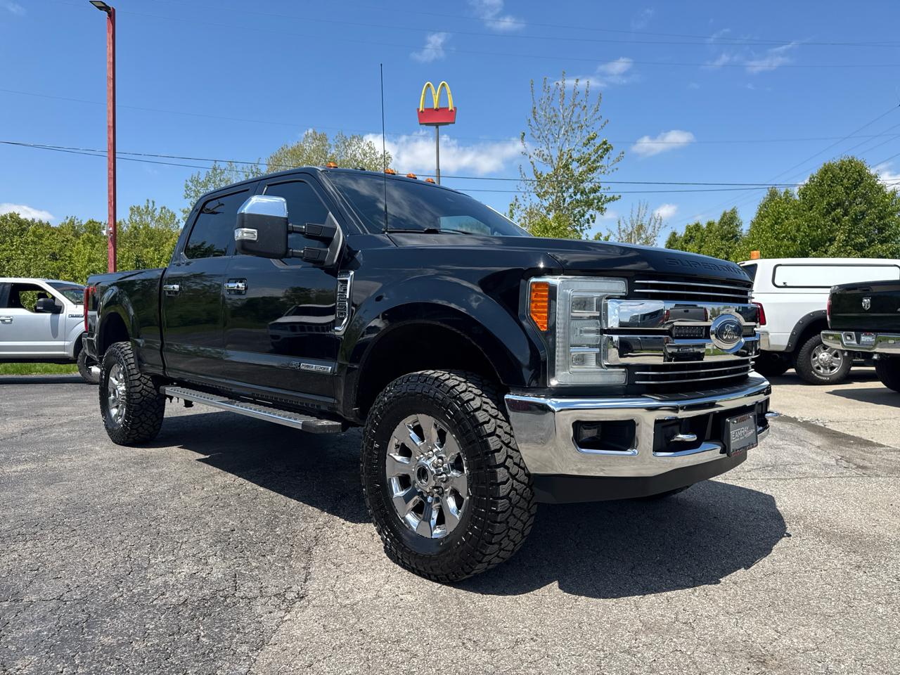 Ford Super Duty F-250 SRW Lariat 4WD Crew Cab 6.75' Box 2017