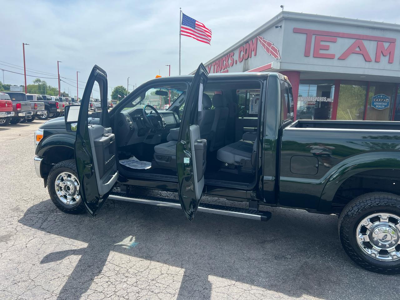 Ford Super Duty F-250 SRW 4WD Crew Cab 156" Lariat 2016