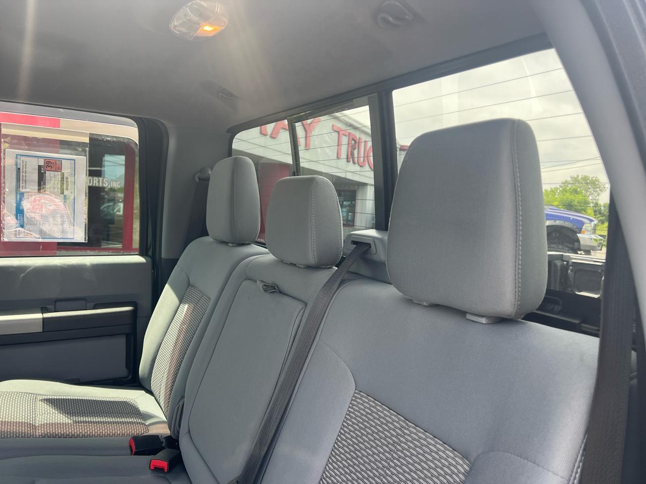 Ford Super Duty F-250 SRW 4WD Crew Cab 156" Lariat 2016