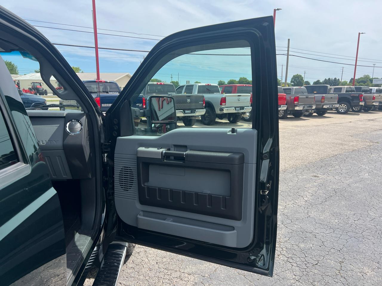 Ford Super Duty F-250 SRW 4WD Crew Cab 156" Lariat 2016