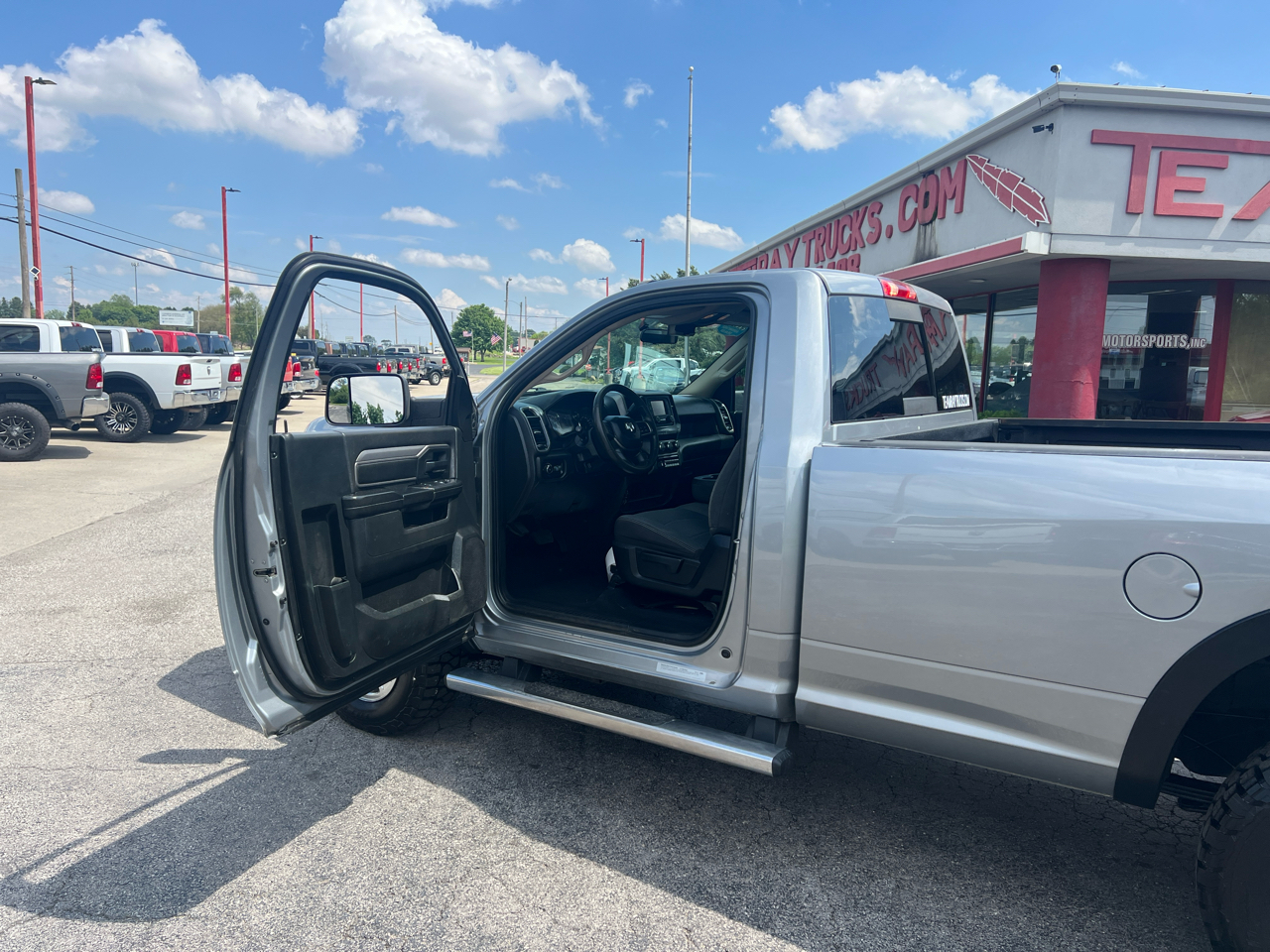RAM 3500 Tradesman 4x4 Reg Cab 8' Box 2020