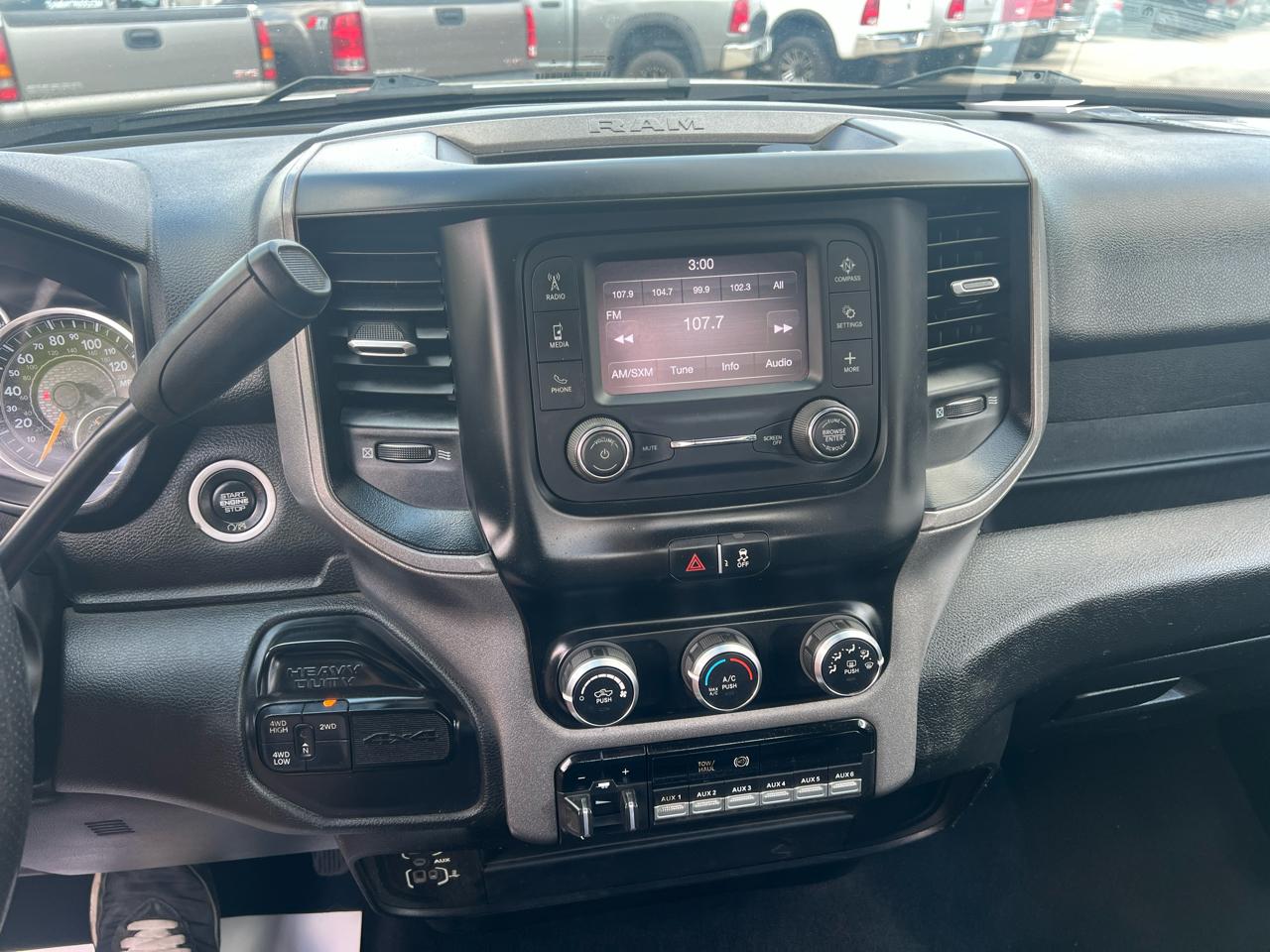 RAM 3500 Tradesman 4x4 Reg Cab 8' Box 2020