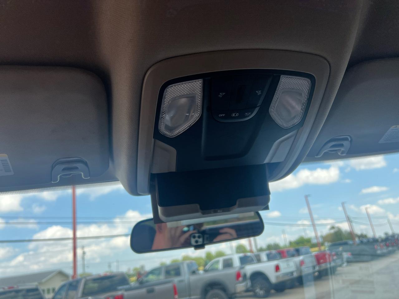 RAM 3500 Tradesman 4x4 Reg Cab 8' Box 2020