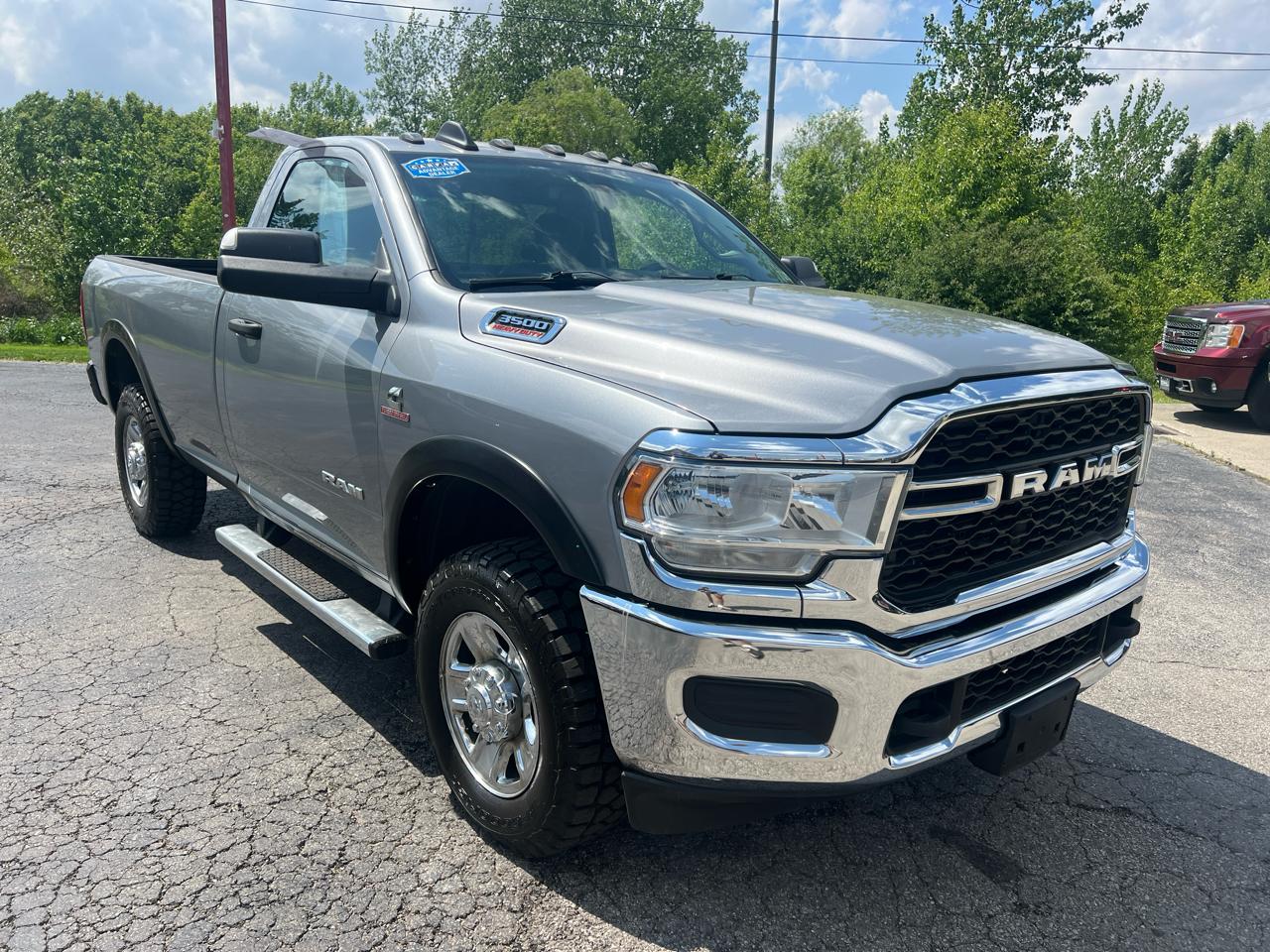 RAM 3500 Tradesman 4x4 Reg Cab 8' Box 2020
