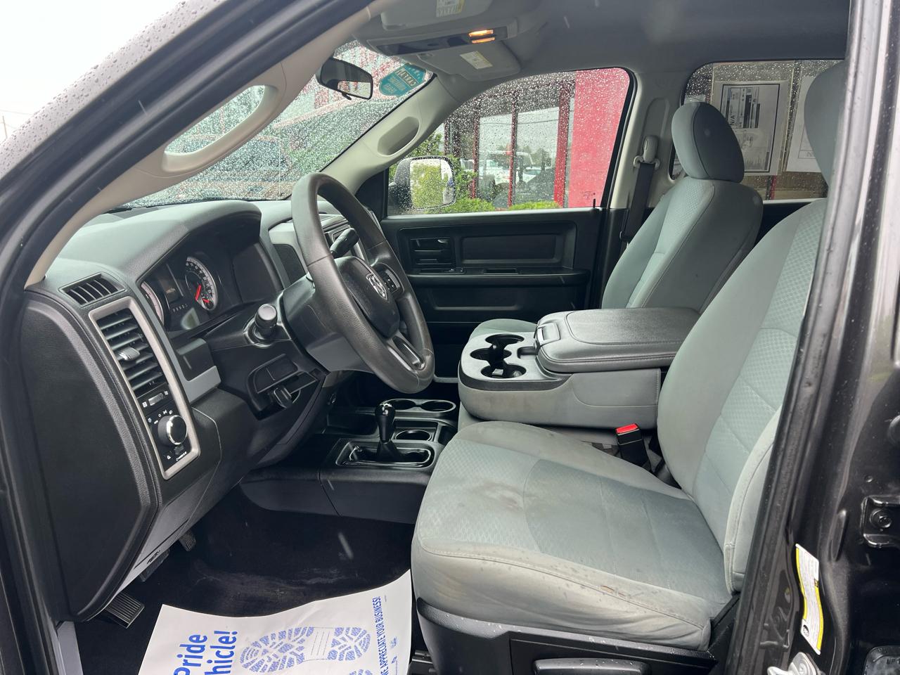 RAM 3500 Tradesman 4x4 Crew Cab 6'4" Box 2018