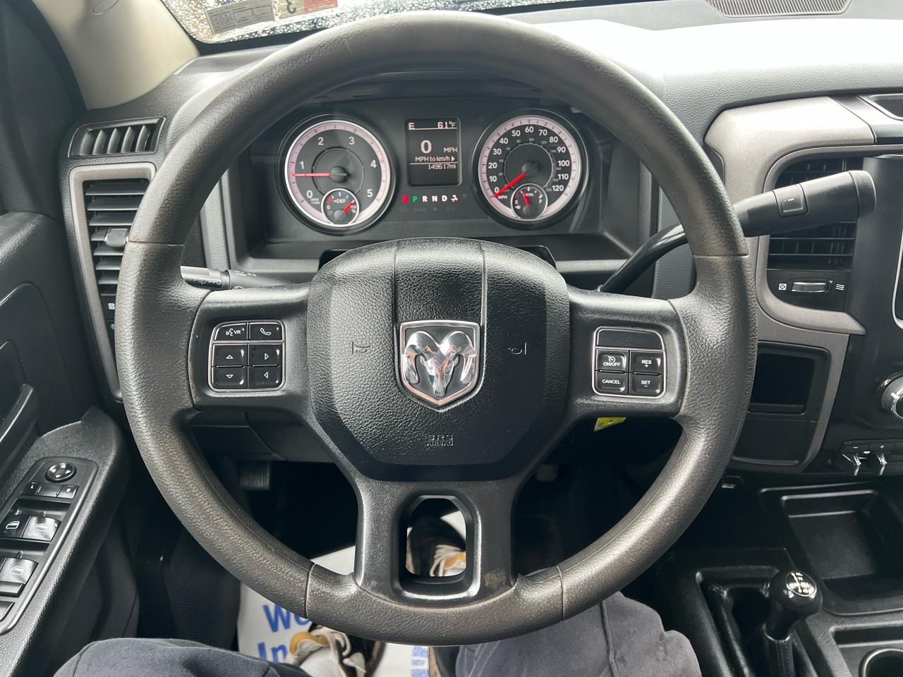 RAM 3500 Tradesman 4x4 Crew Cab 6'4" Box 2018