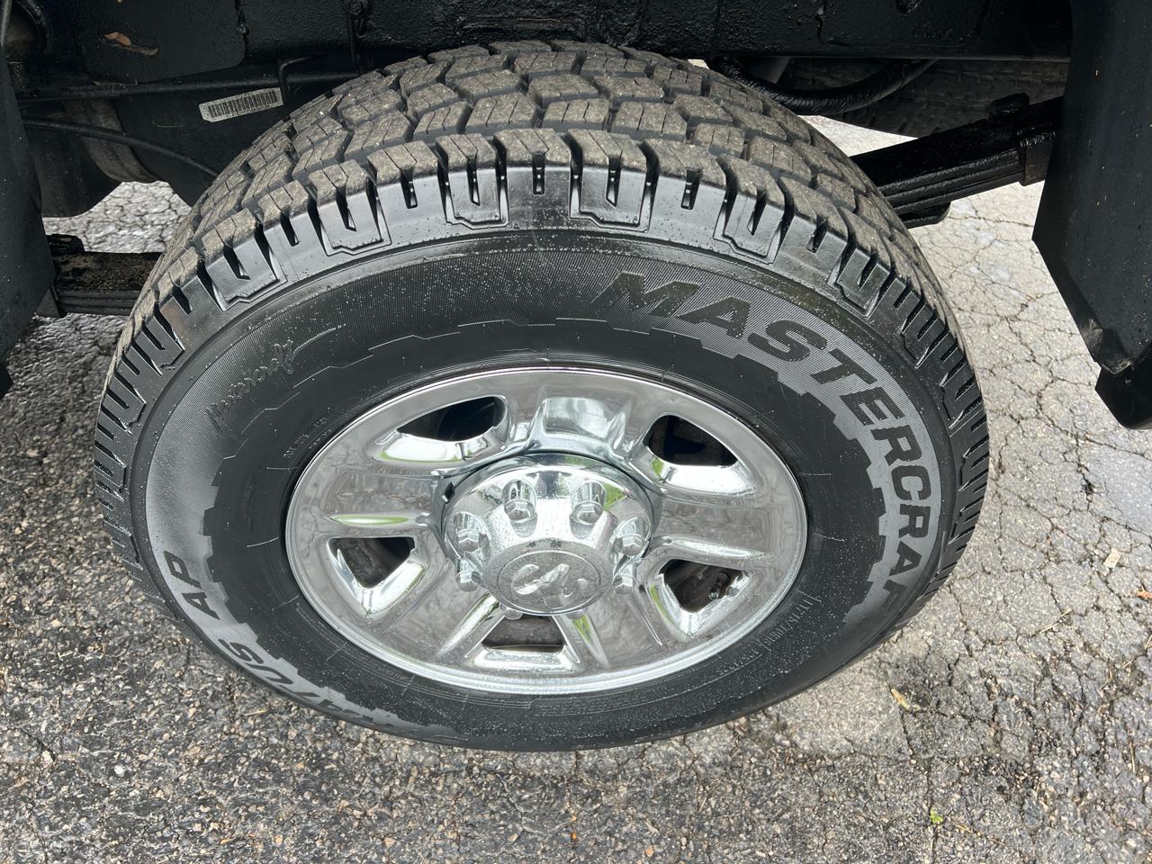 RAM 3500 Tradesman 4x4 Crew Cab 6'4" Box 2018