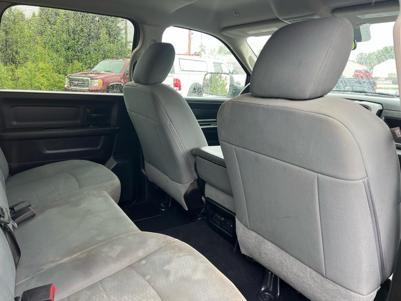 RAM 3500 Tradesman 4x4 Crew Cab 6'4" Box 2018