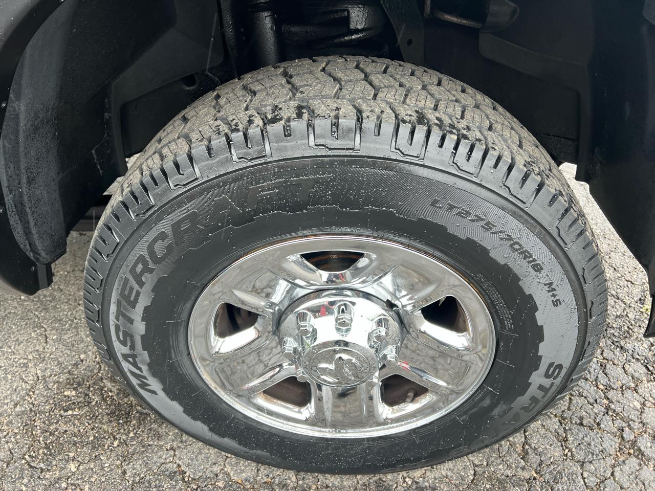 RAM 3500 Tradesman 4x4 Crew Cab 6'4" Box 2018