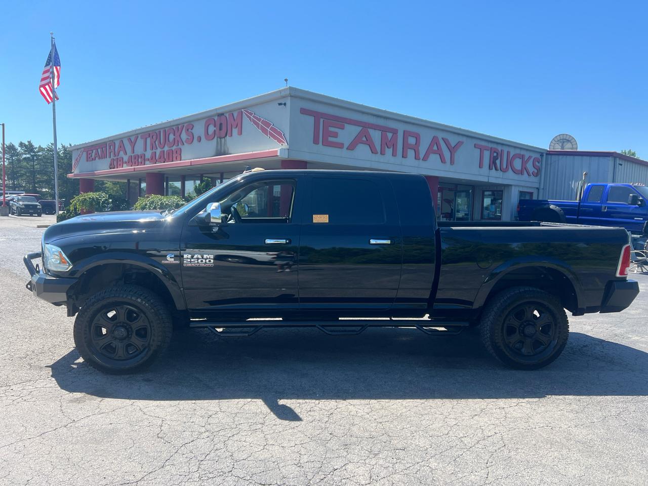 RAM 2500 4WD Mega Cab 160.5" Laramie 2014