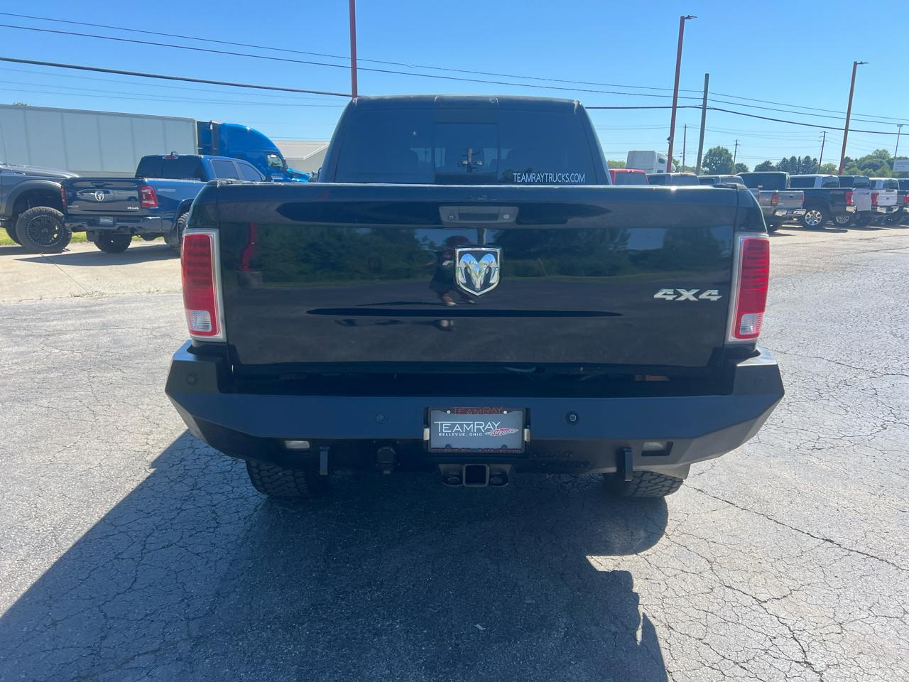 RAM 2500 4WD Mega Cab 160.5" Laramie 2014