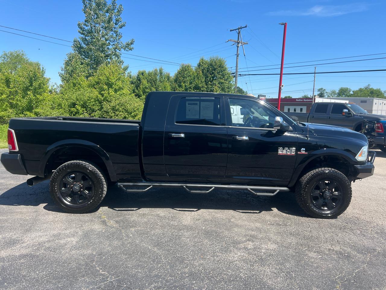 RAM 2500 4WD Mega Cab 160.5" Laramie 2014