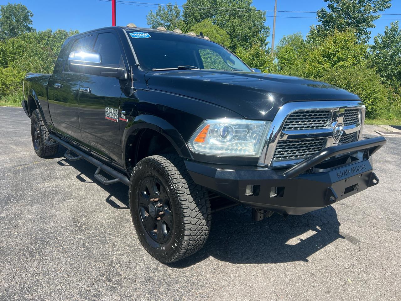 RAM 2500 4WD Mega Cab 160.5" Laramie 2014