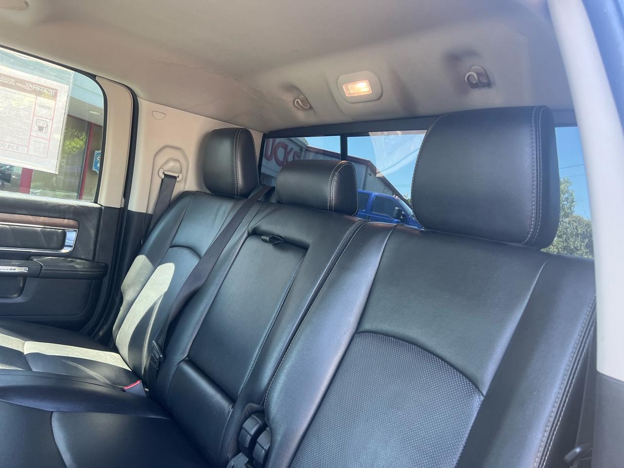 RAM 2500 4WD Mega Cab 160.5" Laramie 2014