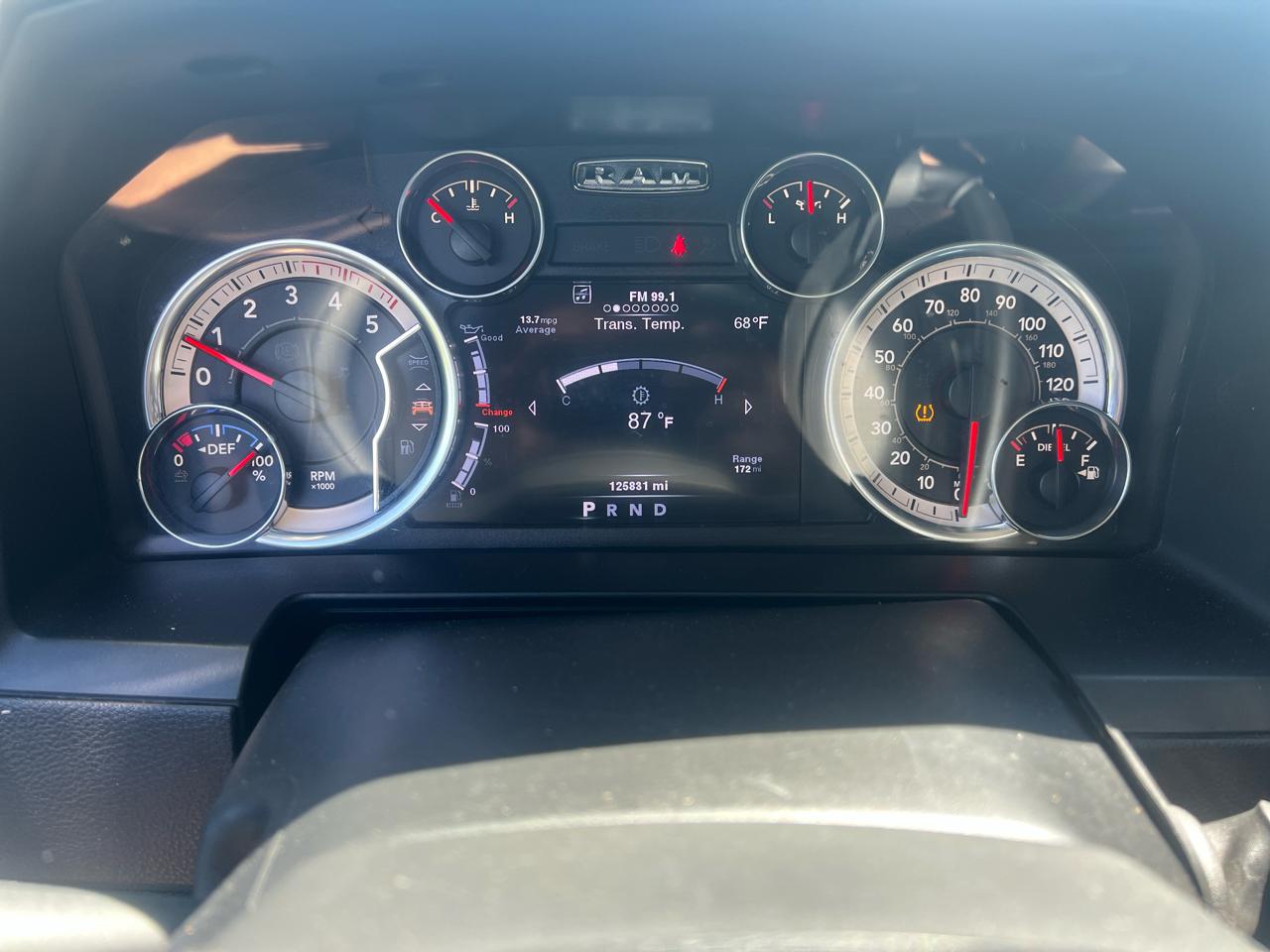 RAM 2500 4WD Mega Cab 160.5" Laramie 2014