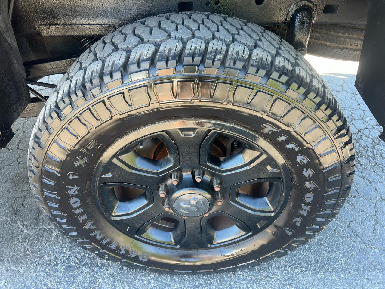 RAM 2500 4WD Mega Cab 160.5" Laramie 2014