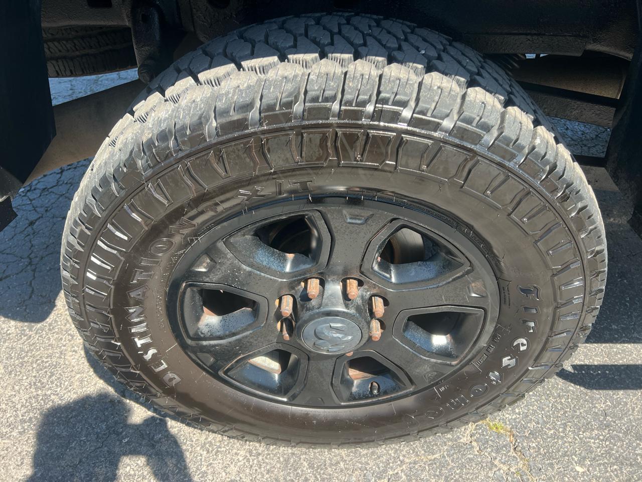 RAM 2500 4WD Mega Cab 160.5" Laramie 2014