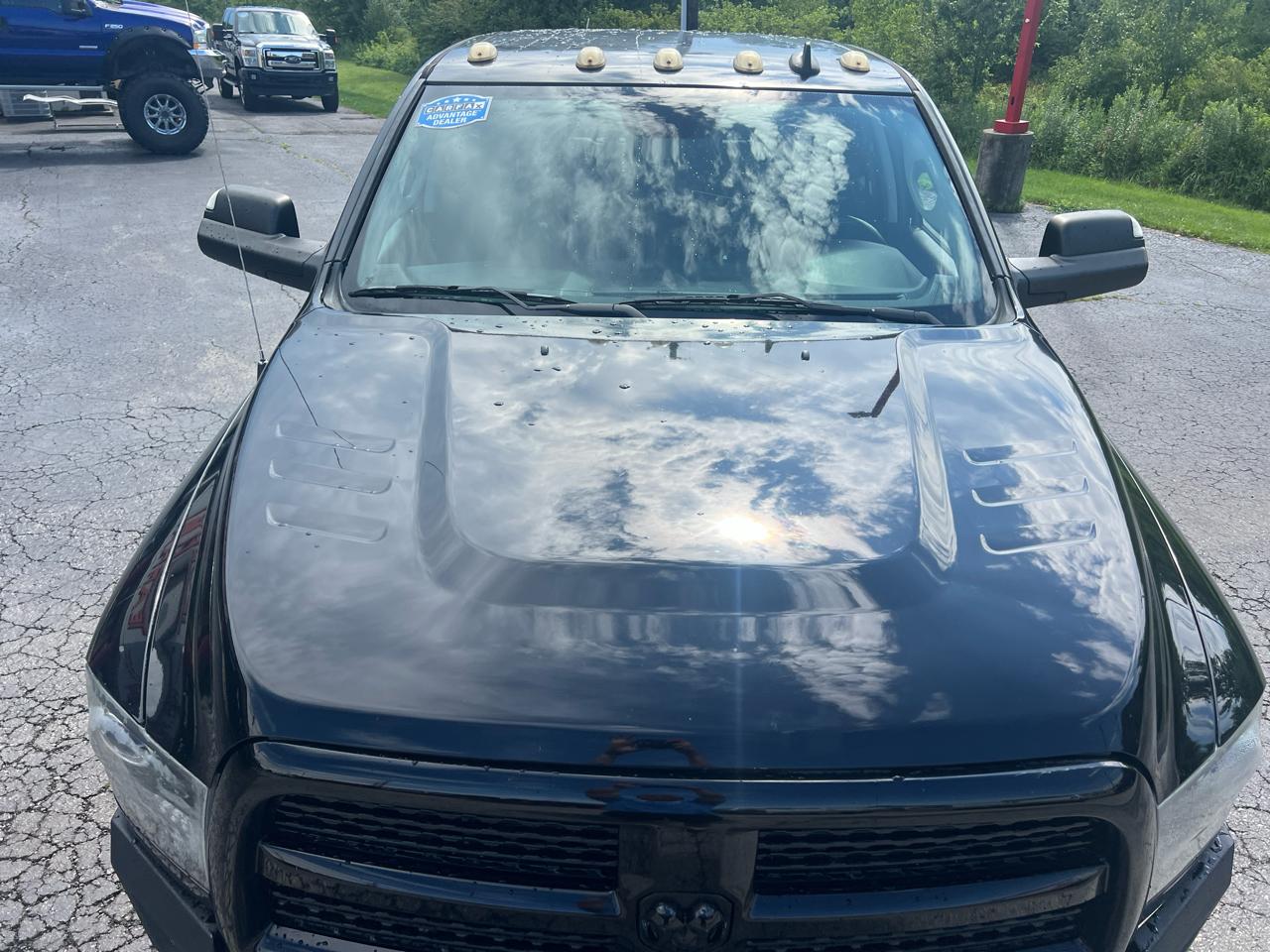 View vehicle photo 7