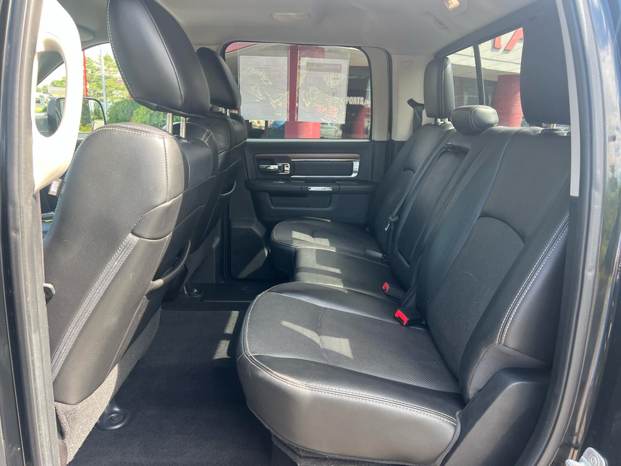 RAM 3500 4WD Crew Cab 149" Laramie 2014
