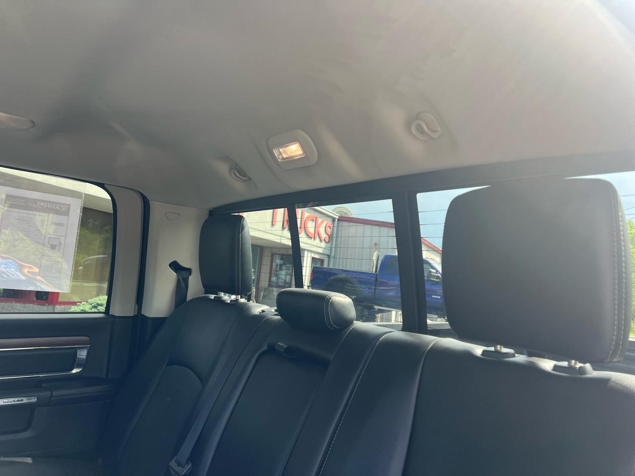 RAM 3500 4WD Crew Cab 149" Laramie 2014