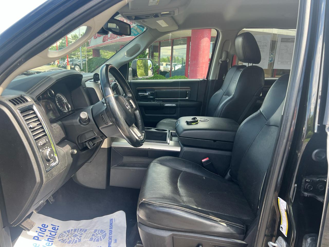 RAM 3500 4WD Crew Cab 149" Laramie 2014
