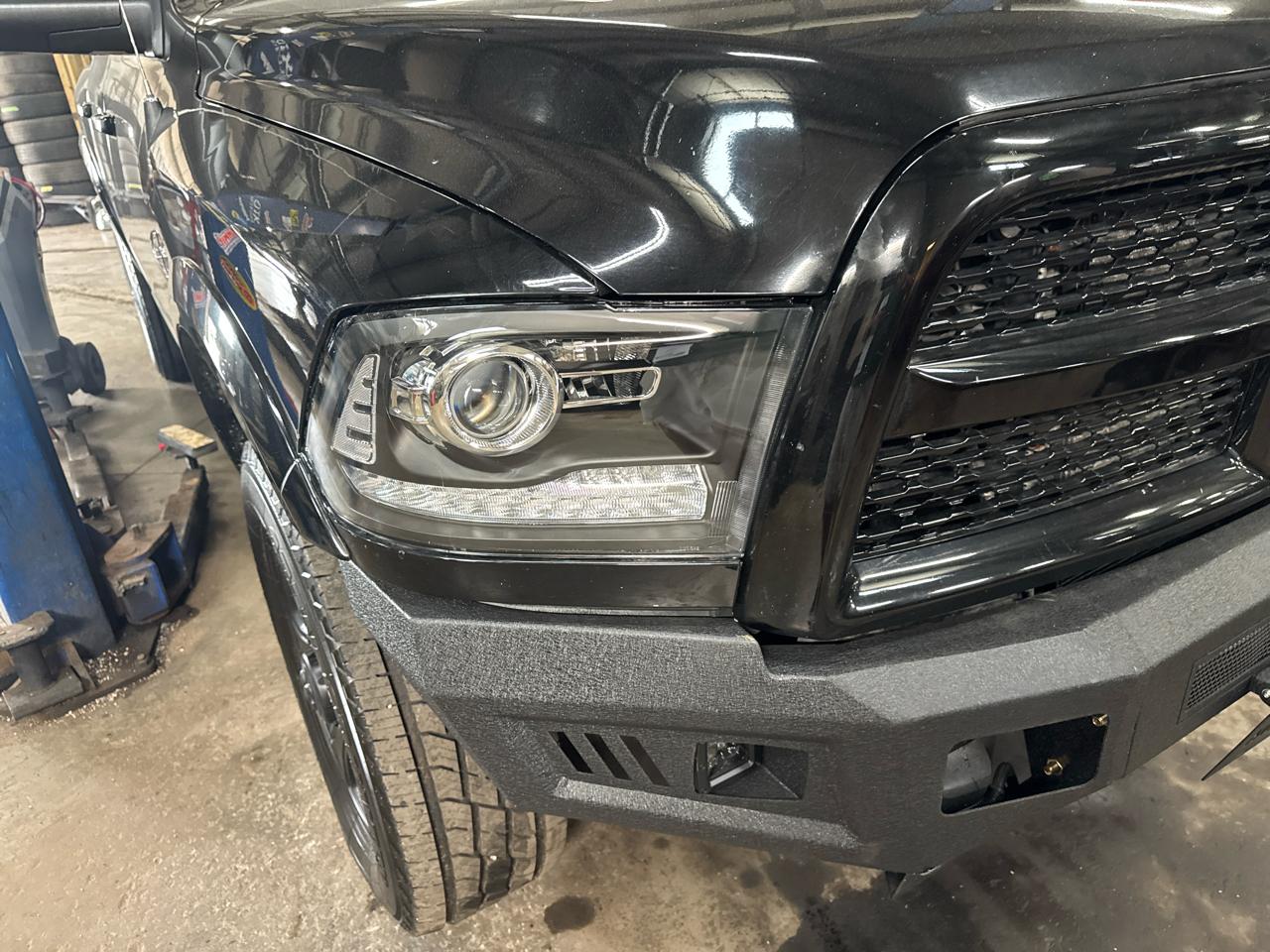 RAM 3500 4WD Crew Cab 149" Laramie 2014