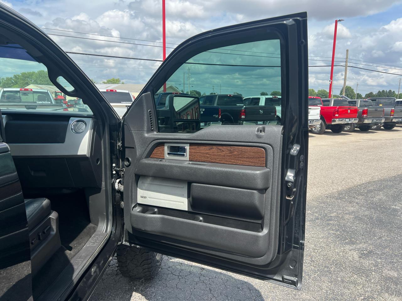 Ford F-150 4WD SuperCrew 145" Lariat 2014