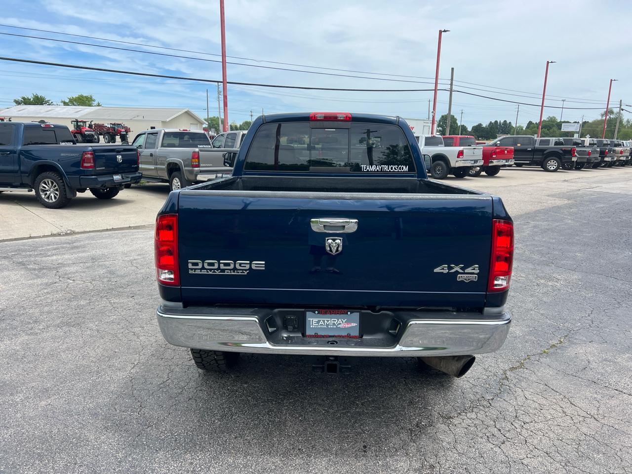 Dodge Ram 2500 4dr Quad Cab 140.5" WB 4WD SLT 2004