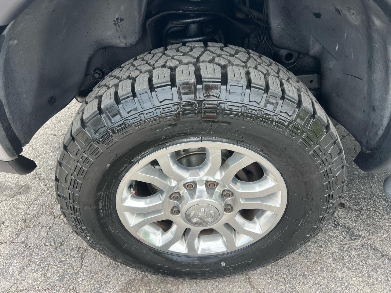 Dodge Ram 2500 4dr Quad Cab 140.5" WB 4WD SLT 2004