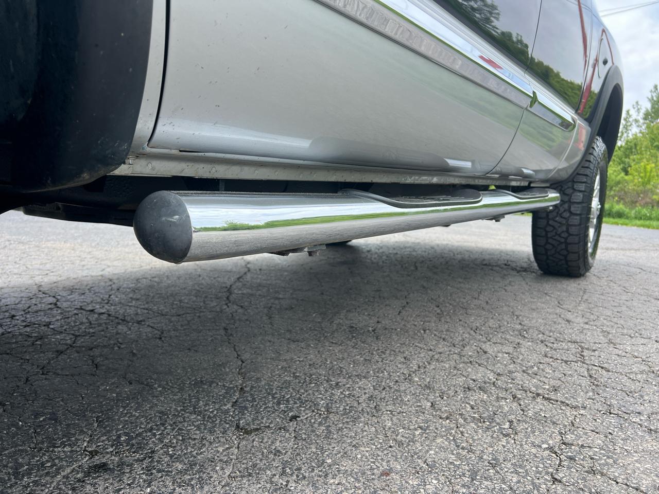 Dodge Ram 2500 4dr Quad Cab 140.5" WB 4WD SLT 2004