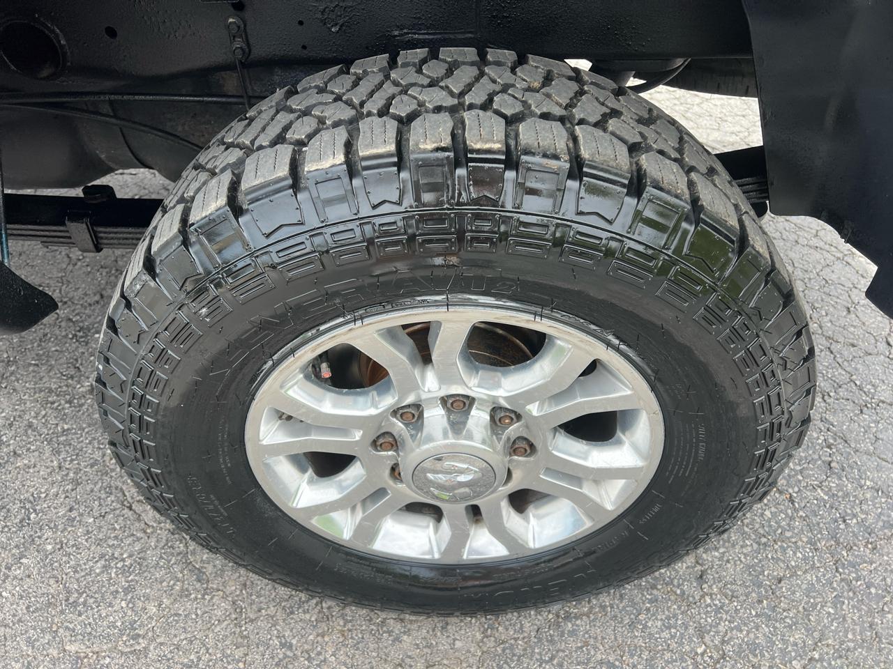 Dodge Ram 2500 4dr Quad Cab 140.5" WB 4WD SLT 2004