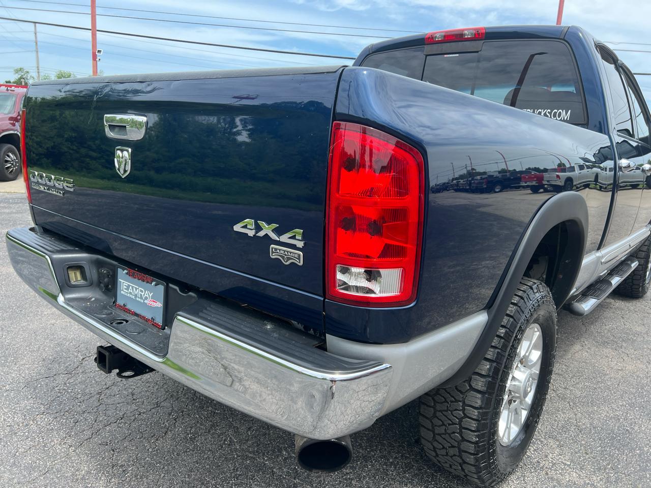 Dodge Ram 2500 4dr Quad Cab 140.5" WB 4WD SLT 2004