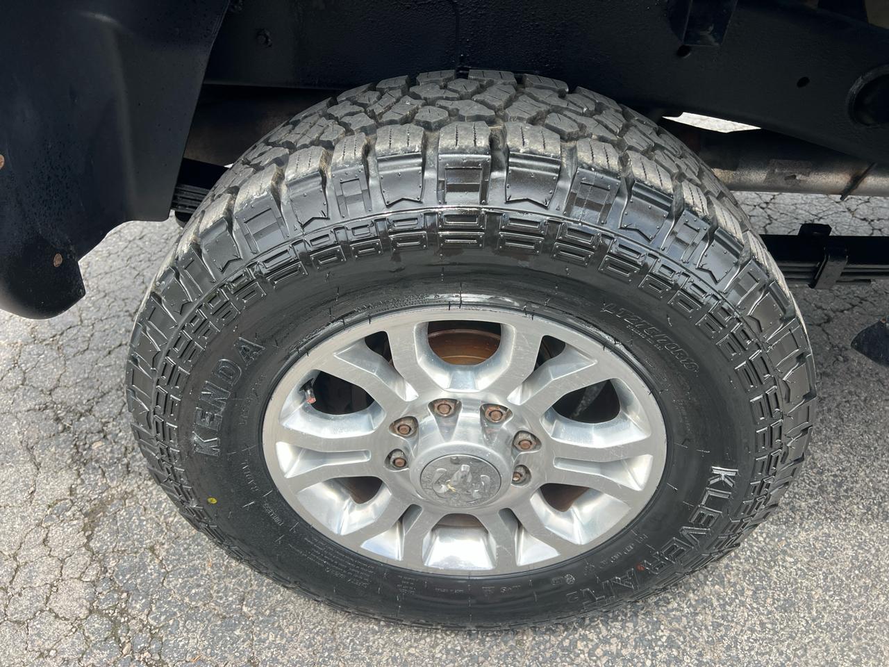 Dodge Ram 2500 4dr Quad Cab 140.5" WB 4WD SLT 2004