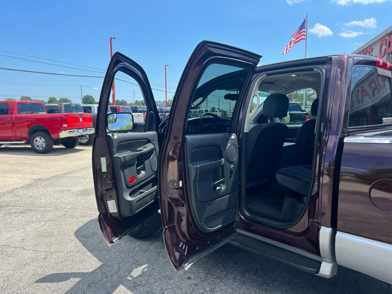 Dodge Ram 2500 4dr Quad Cab 160.5" WB 4WD SLT 2005