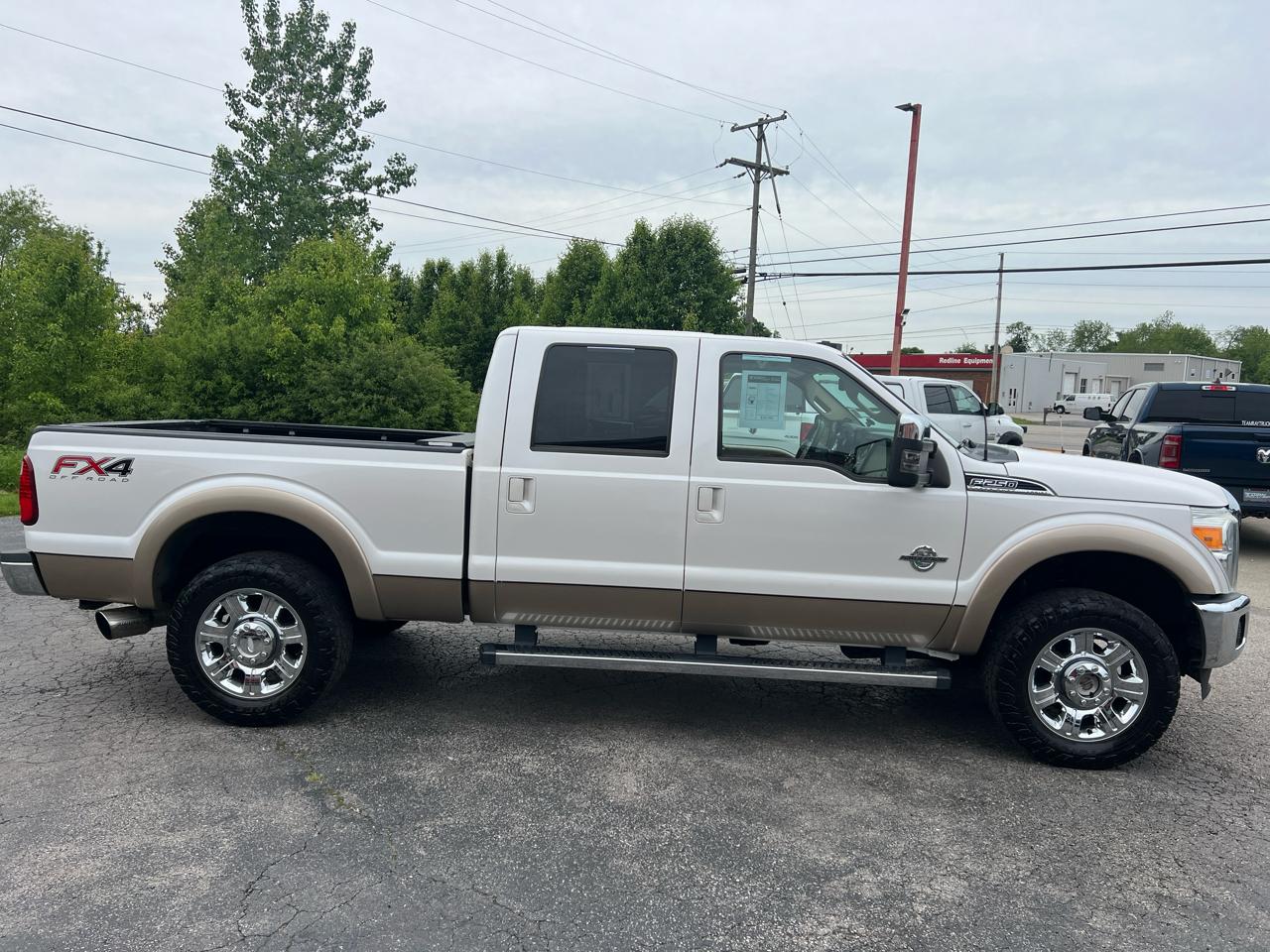 Ford Super Duty F-250 SRW 4WD Crew Cab 156" Lariat 2013