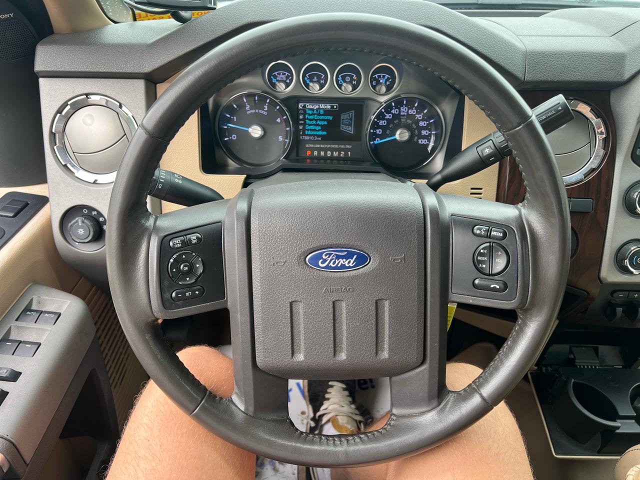 Ford Super Duty F-250 SRW 4WD Crew Cab 156" Lariat 2013