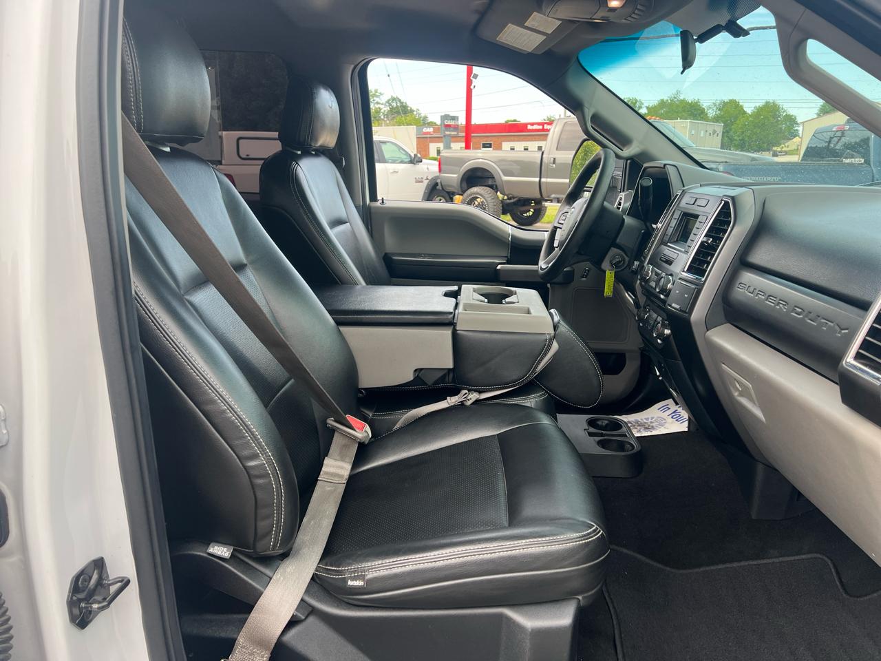 Ford Super Duty F-250 SRW XLT 4WD Crew Cab 6.75' Box 2018