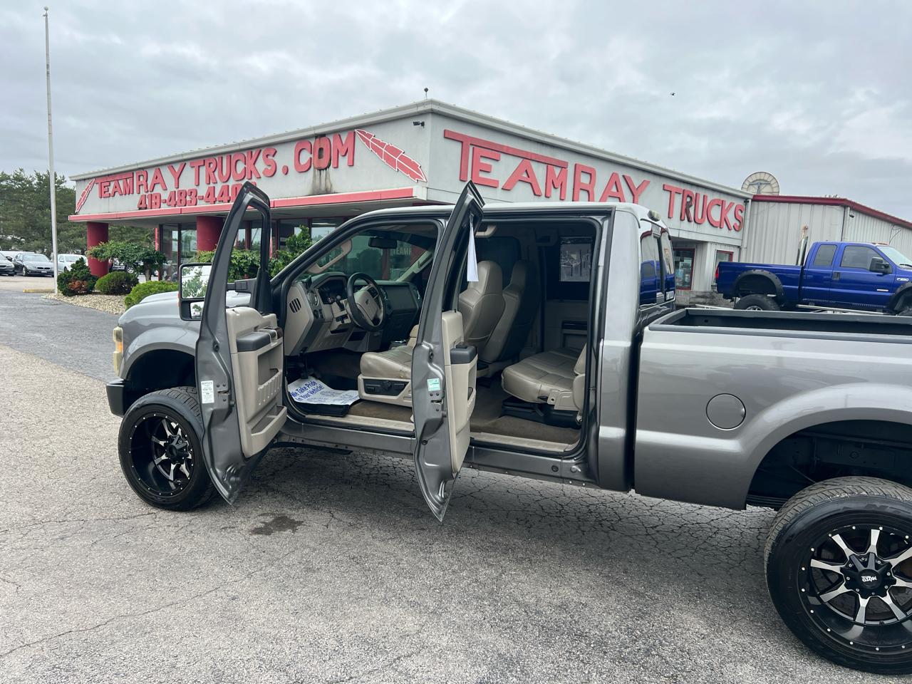 Ford Super Duty F-250 SRW 4WD Crew Cab 156" Lariat 2010